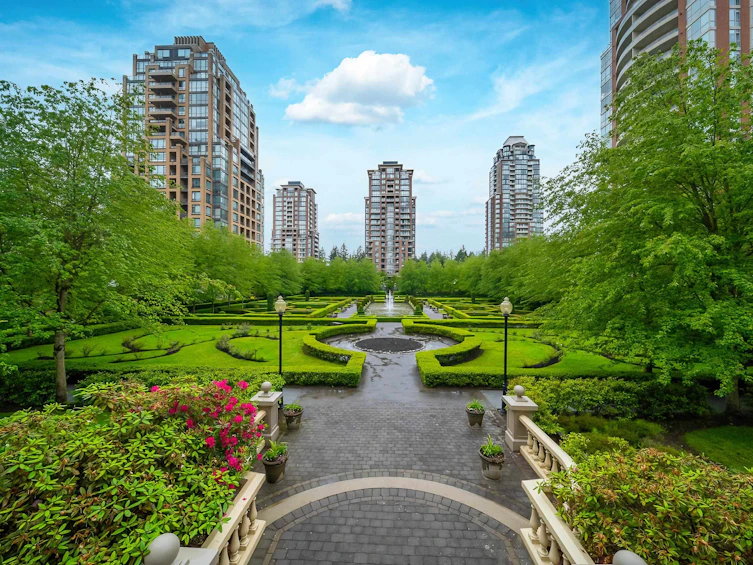2101-7368 Sandborne Avenue, Burnaby, BC, V3N 5C5 - 4