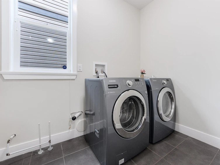 3462 Stephens Court, Coquitlam, BC, V3E 0H8 - 20