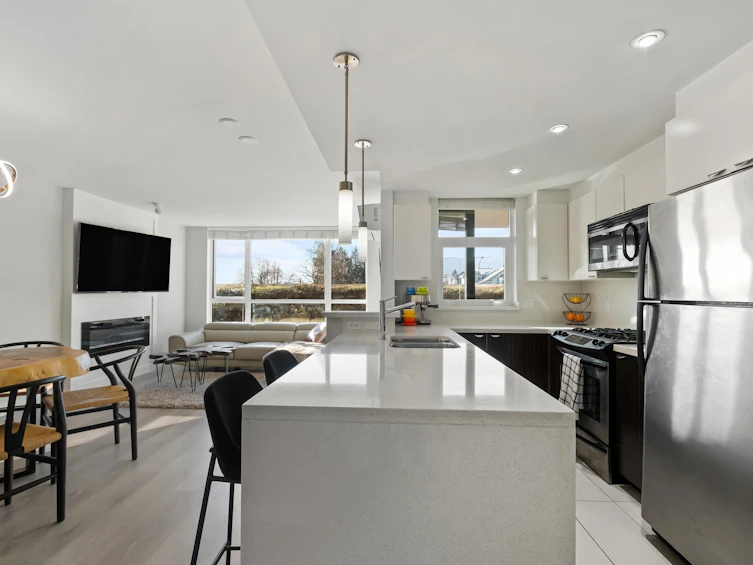 308-160 W 3rd Street, North Vancouver, BC, V7M 0A9 - 6
