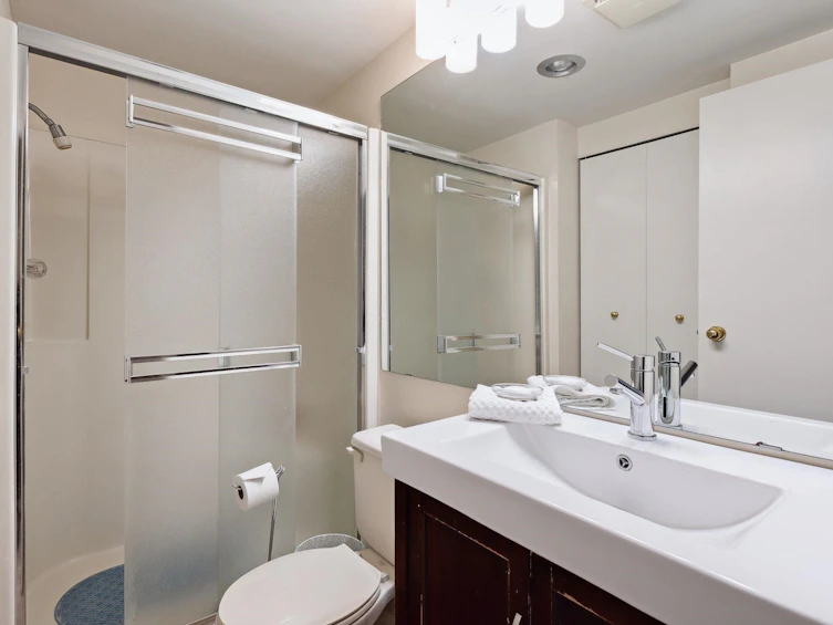 101-2412 Haywood Avenue, West Vancouver, BC, V7V 1Y1 - 24