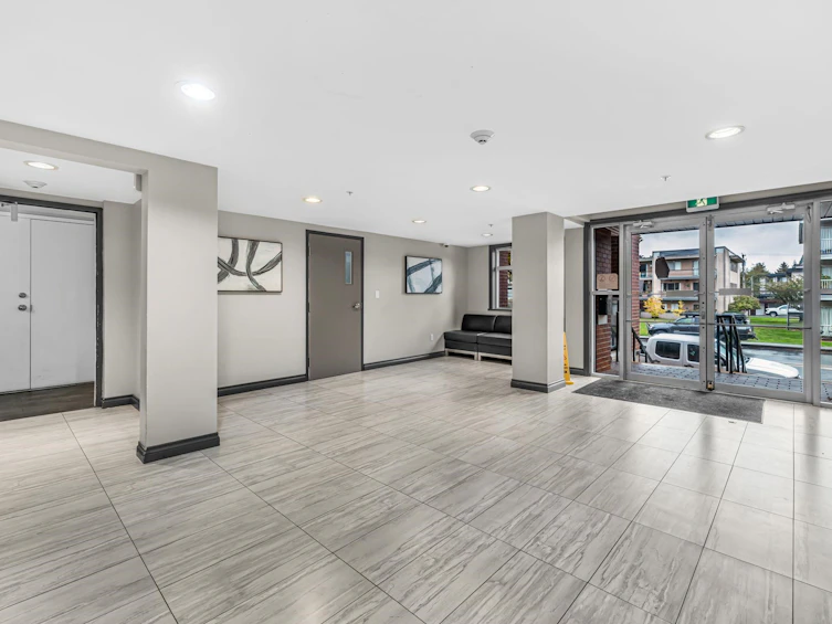 202-5650 201a Street, Langley, BC, V3A 0B3 - 6