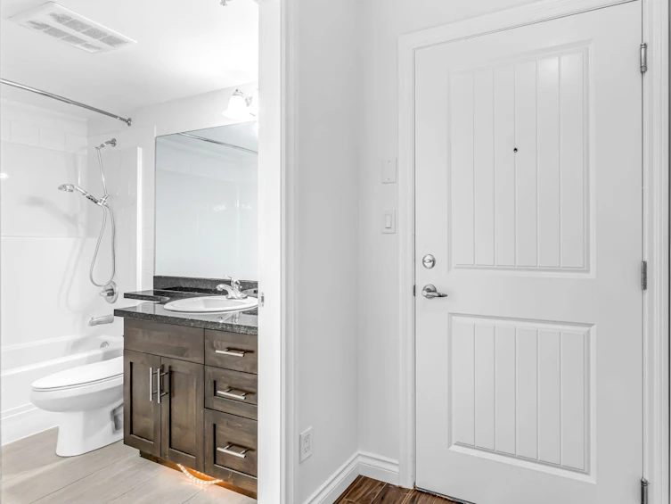 202-5650 201a Street, Langley, BC, V3A 0B3 - 17