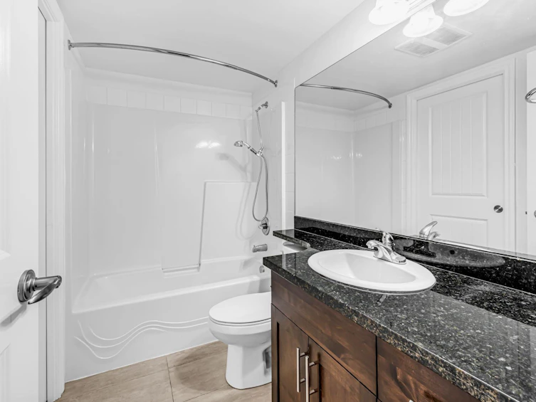 202-5650 201a Street, Langley, BC, V3A 0B3 - 18