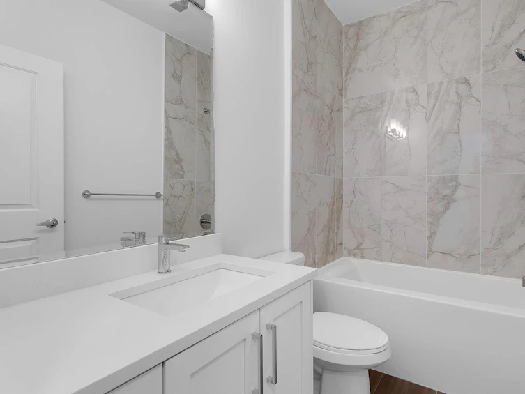 505-9983 East Barnston, Surrey, BC, V4N 6T3 - 10