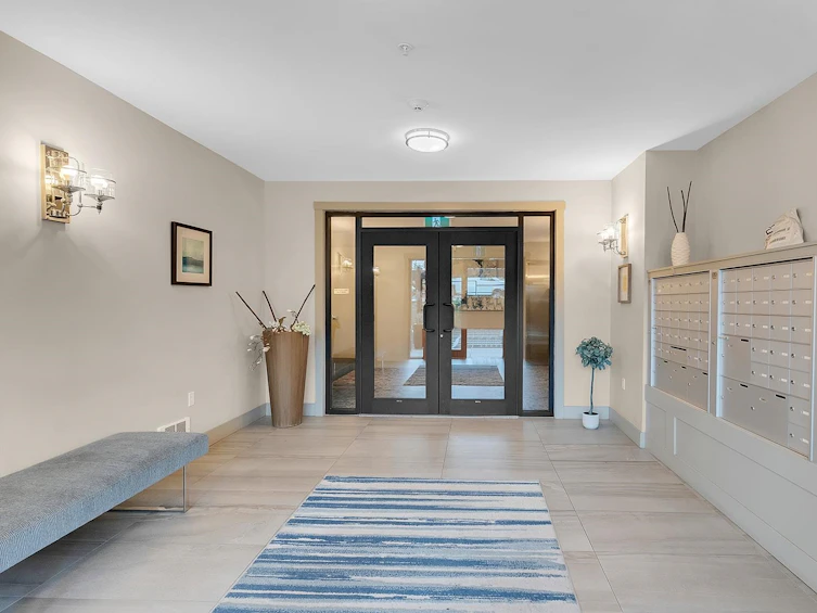 505-9983 East Barnston, Surrey, BC, V4N 6T3 - 17