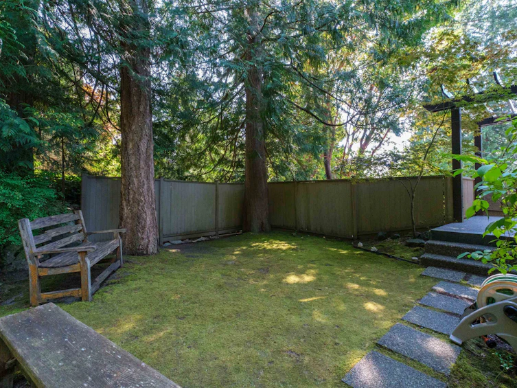 5703 Westport Wynd, West Vancouver, BC, V7W 2Y1 - 24