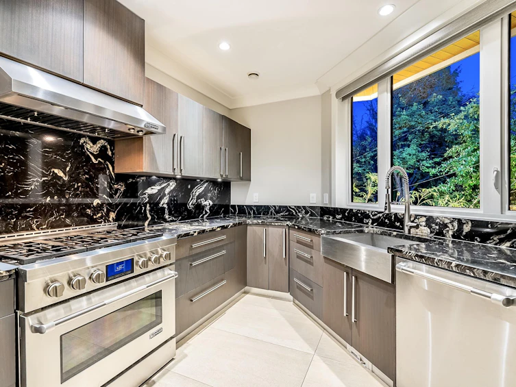 550 Knockmaroon Road, West Vancouver, BC, V7S 1R6 - 16