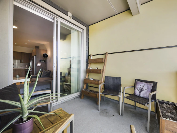 PH3-2889 East 1st Avenue, Vancouver, BC, V5K 4C9 - 20