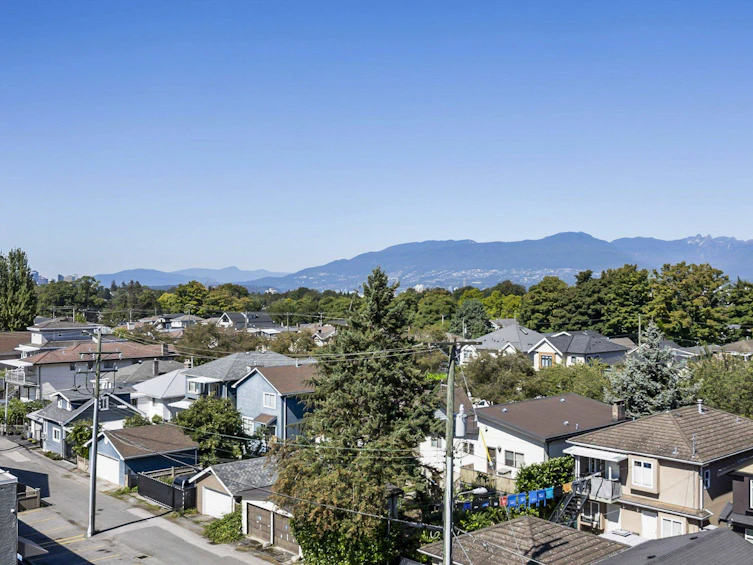 PH3-2889 East 1st Avenue, Vancouver, BC, V5K 4C9 - 22