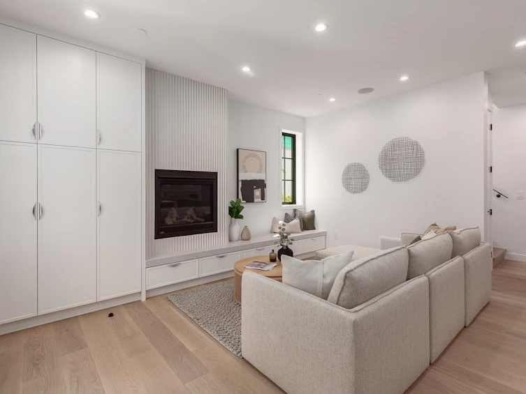 1-3850 W 13th Avenue, Vancouver, BC, V6R 2S8 - 2