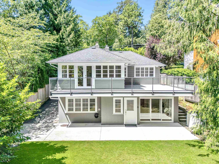 6412 Wellington Avenue, West Vancouver, BC, V7W 2H6 - 2