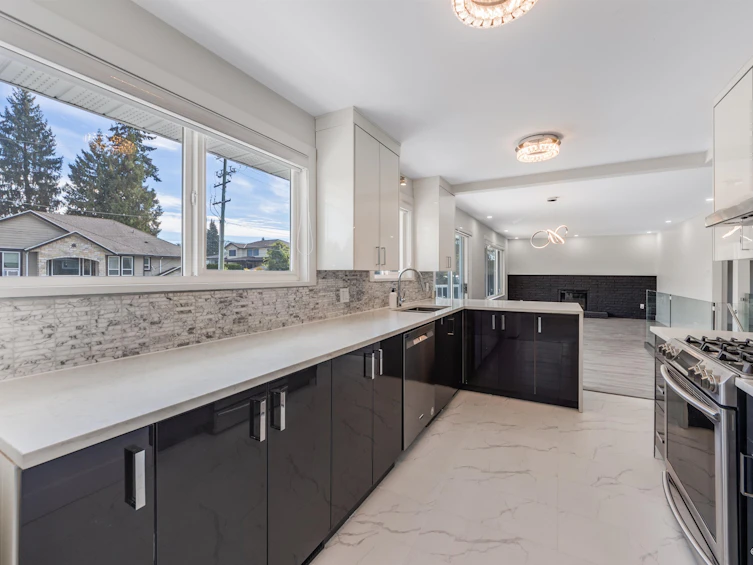 760 Porter Street, Coquitlam, BC, V3J 5B8 - 10