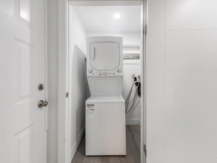 760 Porter Street, Coquitlam, BC, V3J 5B8 - 27