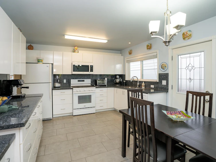 1536 Grand Boulevard, North Vancouver, BC, V7L 3X8 - 8