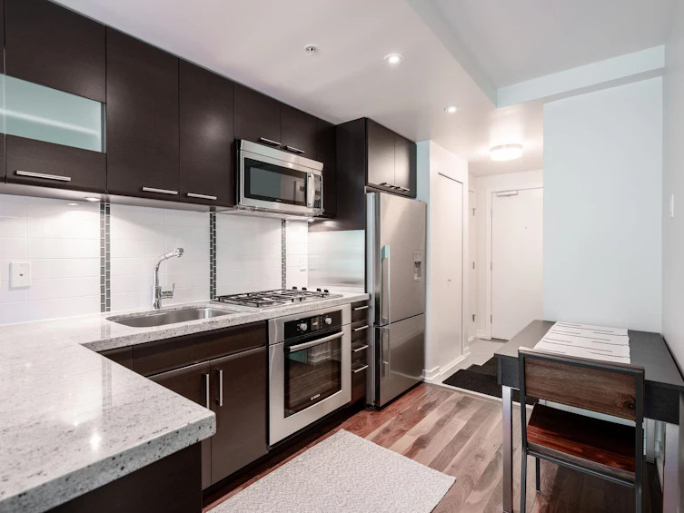 305-1690 W 8th Avenue, Vancouver, BC, V6J 0B1 - 7