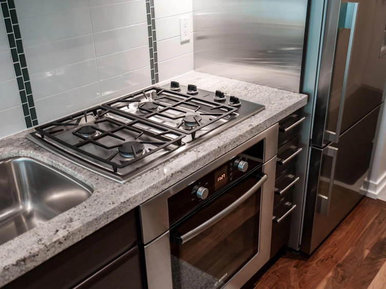 305-1690 W 8th Avenue, Vancouver, BC, V6J 0B1 - 8