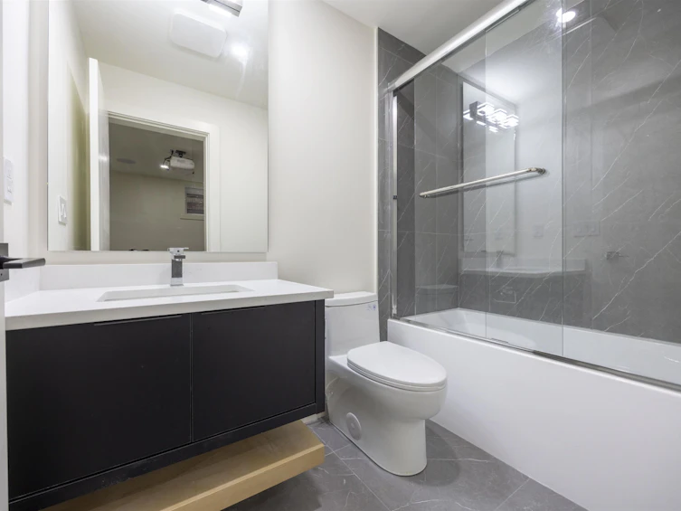 910 Dublin Street, New Westminster, BC, V3M 2Y6 - 33