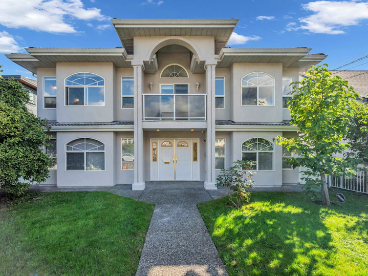 1014 Edinburgh Street, New Westminster, BC, V3M 2V5