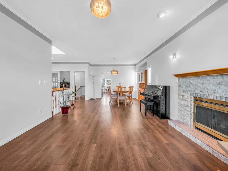 1014 Edinburgh Street, New Westminster, BC, V3M 2V5 - 5