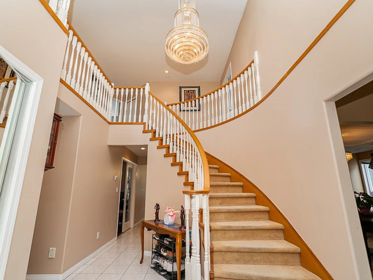 16886 103a Avenue, Surrey, BC, V4N 4N8 - 4