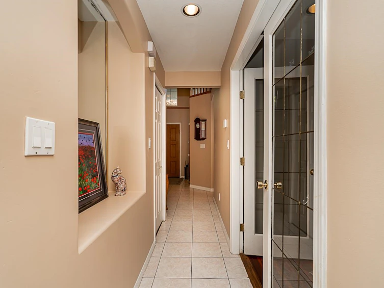 16886 103a Avenue, Surrey, BC, V4N 4N8 - 11
