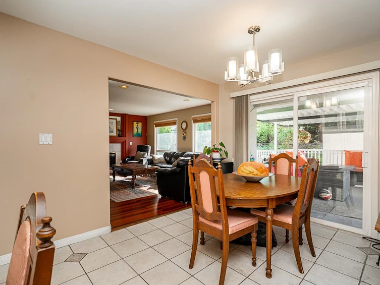 16886 103a Avenue, Surrey, BC, V4N 4N8 - 17