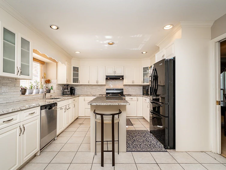 16886 103a Avenue, Surrey, BC, V4N 4N8 - 18