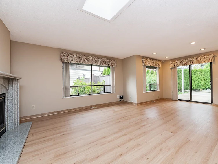 7363 Toba Place, Vancouver, BC, V5S 4B4 - 6