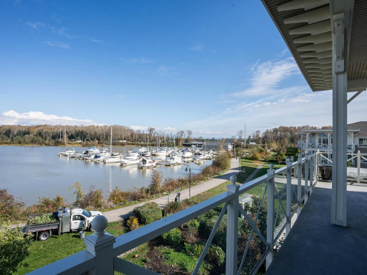 308-5535 Admiral Way, Delta, BC, V4K 0E3