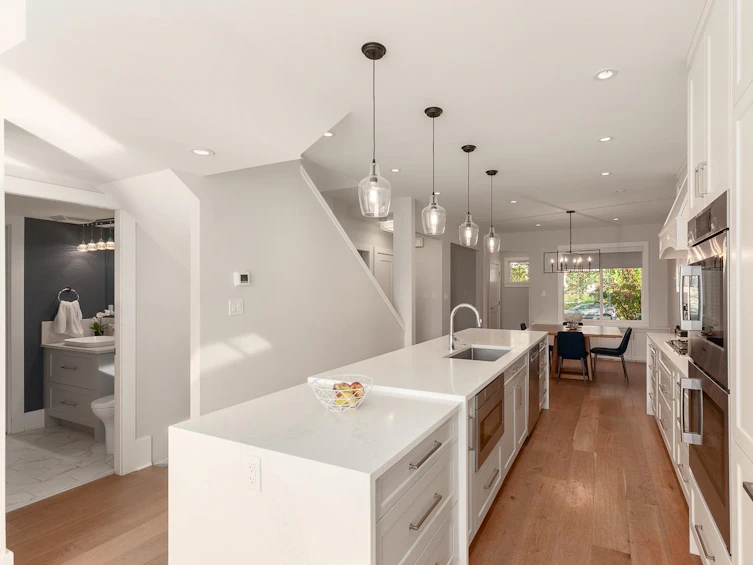 2268 West 45th Avenue, Vancouver, BC, V6M 2J3 - 11