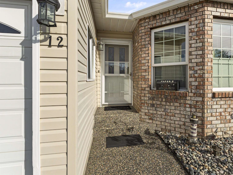 12-8500 Young Road, Chilliwack, BC, V2P 4P1 - 3