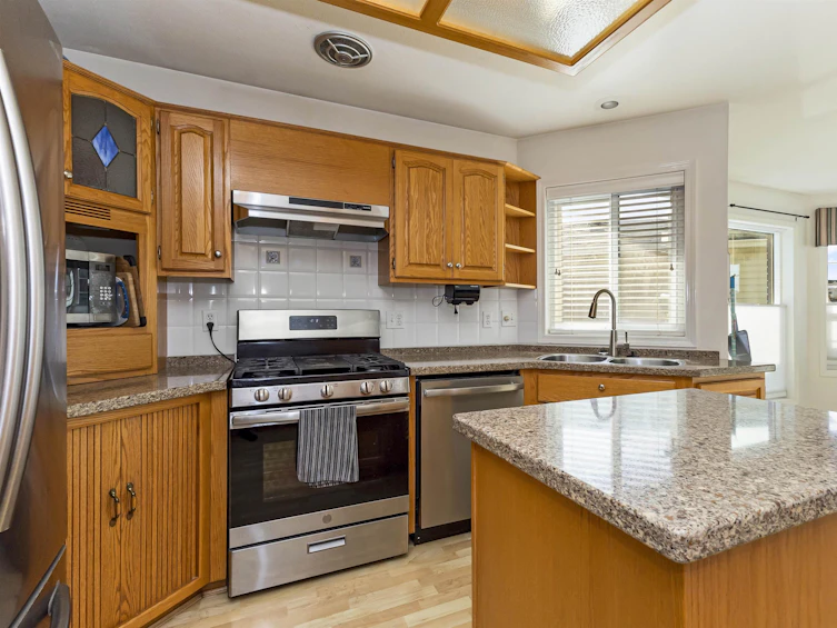 12-8500 Young Road, Chilliwack, BC, V2P 4P1 - 10