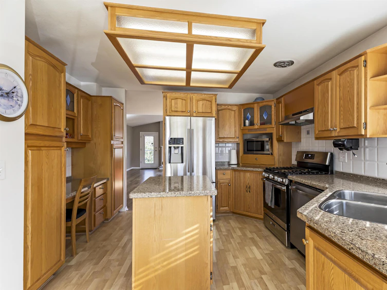 12-8500 Young Road, Chilliwack, BC, V2P 4P1 - 8