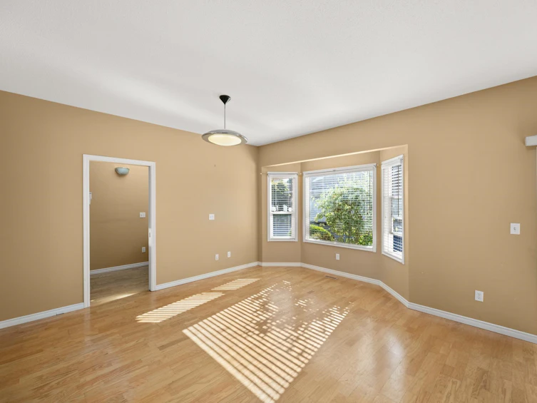 23-18939 65 Avenue, Surrey, BC, V3S 8Y2 - 19