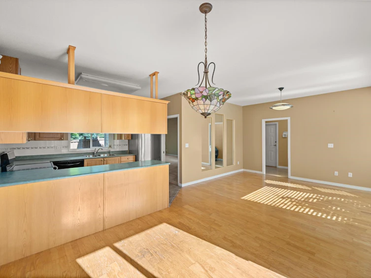 23-18939 65 Avenue, Surrey, BC, V3S 8Y2 - 22