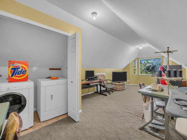 1921 155 Street, Surrey, BC, V4A 7M9 - 23