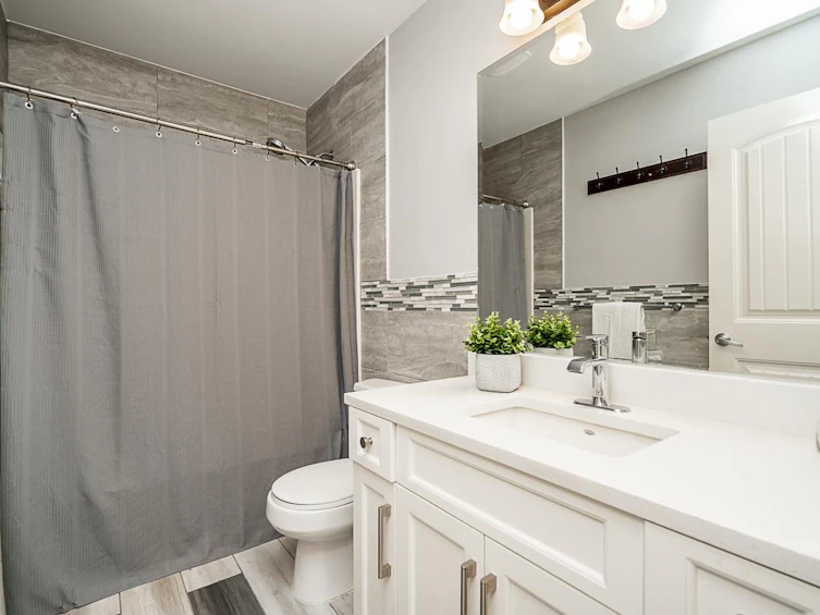 18079 70a Avenue, Surrey, BC, V3S 7C5 - 22