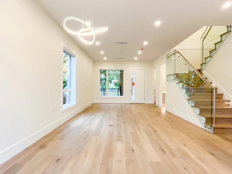 2091 W 59th Avenue, Vancouver, BC, V6P 1Z5 - 4