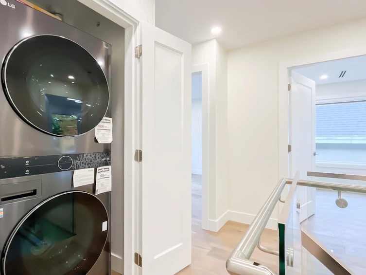 2091 W 59th Avenue, Vancouver, BC, V6P 1Z5 - 13