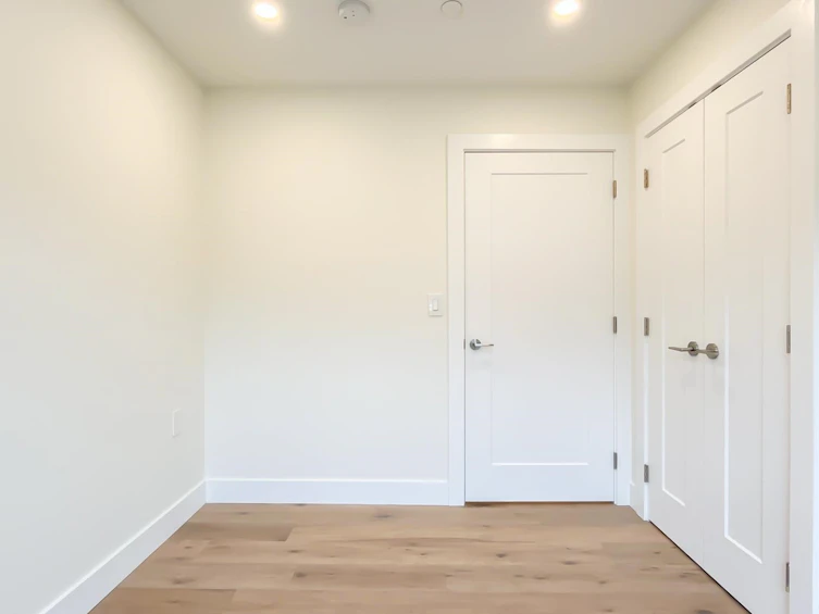 2091 W 59th Avenue, Vancouver, BC, V6P 1Z5 - 21
