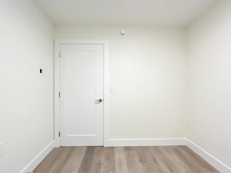 2091 W 59th Avenue, Vancouver, BC, V6P 1Z5 - 29