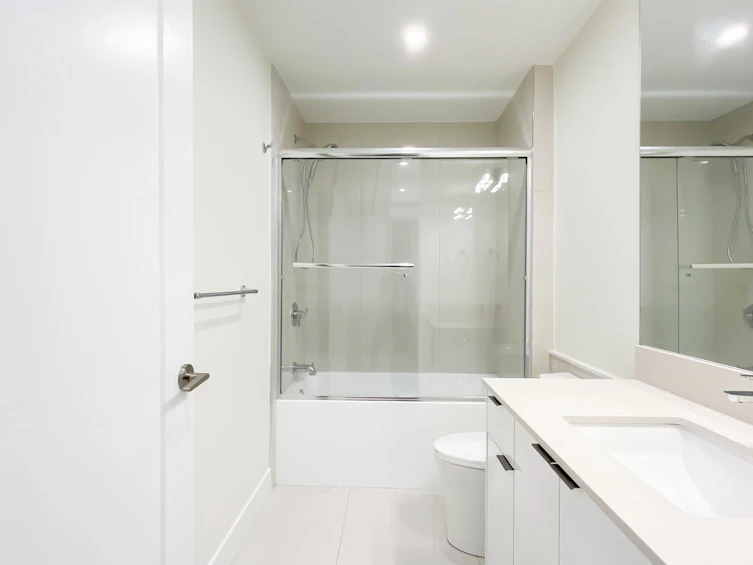 2091 W 59th Avenue, Vancouver, BC, V6P 1Z5 - 30