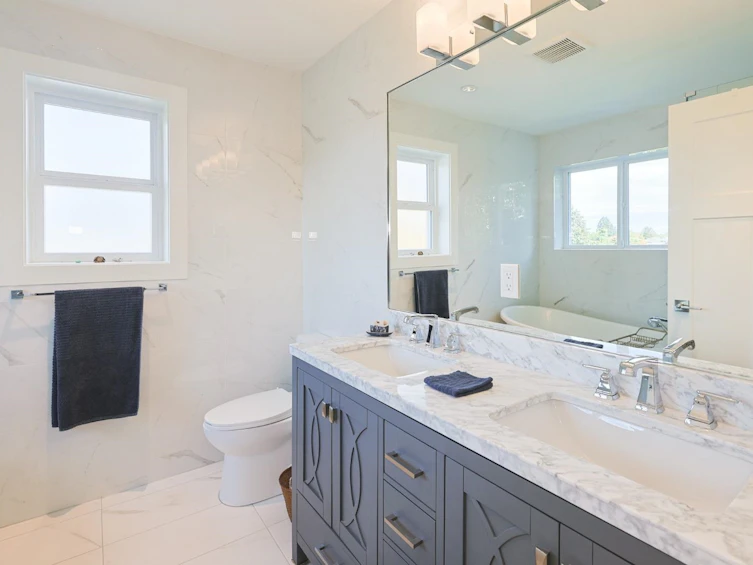 5851 St. George Street, Vancouver, BC, V5W 2Y4 - 12