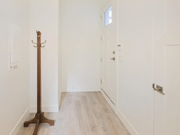 5851 St. George Street, Vancouver, BC, V5W 2Y4 - 24