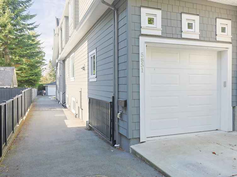 5851 St. George Street, Vancouver, BC, V5W 2Y4 - 37