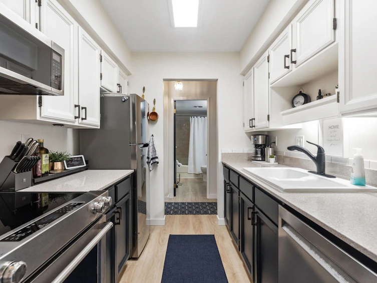 PH4-2320 W 40th Avenue, Vancouver, BC, V6M 4H6 - 3