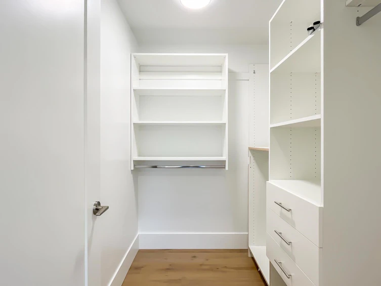 7480 Arbutus Street, Vancouver, BC, V6P 5T4 - 19
