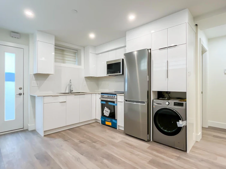 7480 Arbutus Street, Vancouver, BC, V6P 5T4 - 24