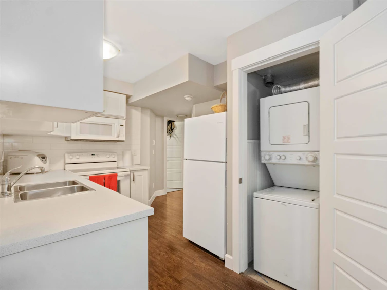 17333 1 Avenue, Surrey, BC, V3Z 8L2 - 33