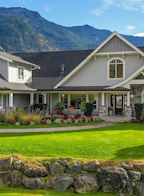 10428 Wildrose Drive